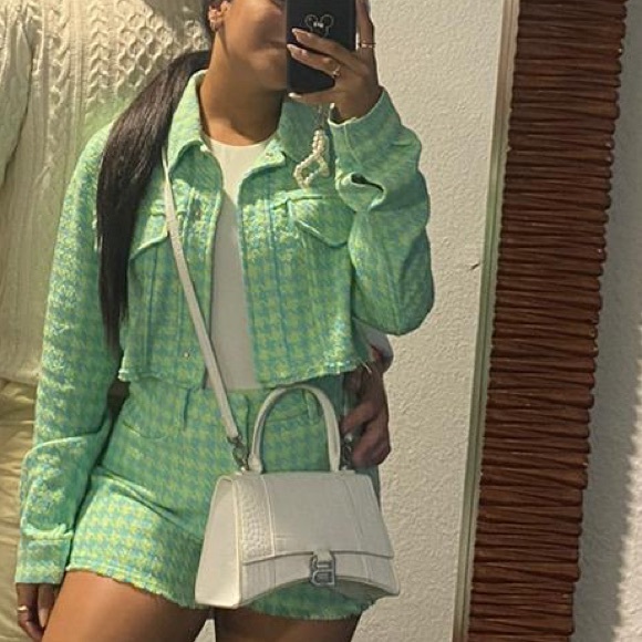 Set 😍 - Picture 3 of 3